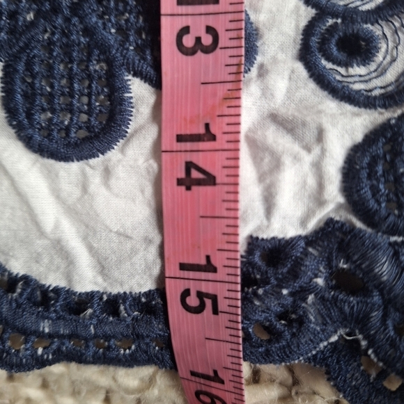 Draper James RSVP Embroidered White and Blue Women's Halter Top In A Small. - Picture 7 of 10